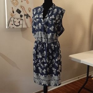 Indulge V- Neck Blue Paisley Dress Size 3x